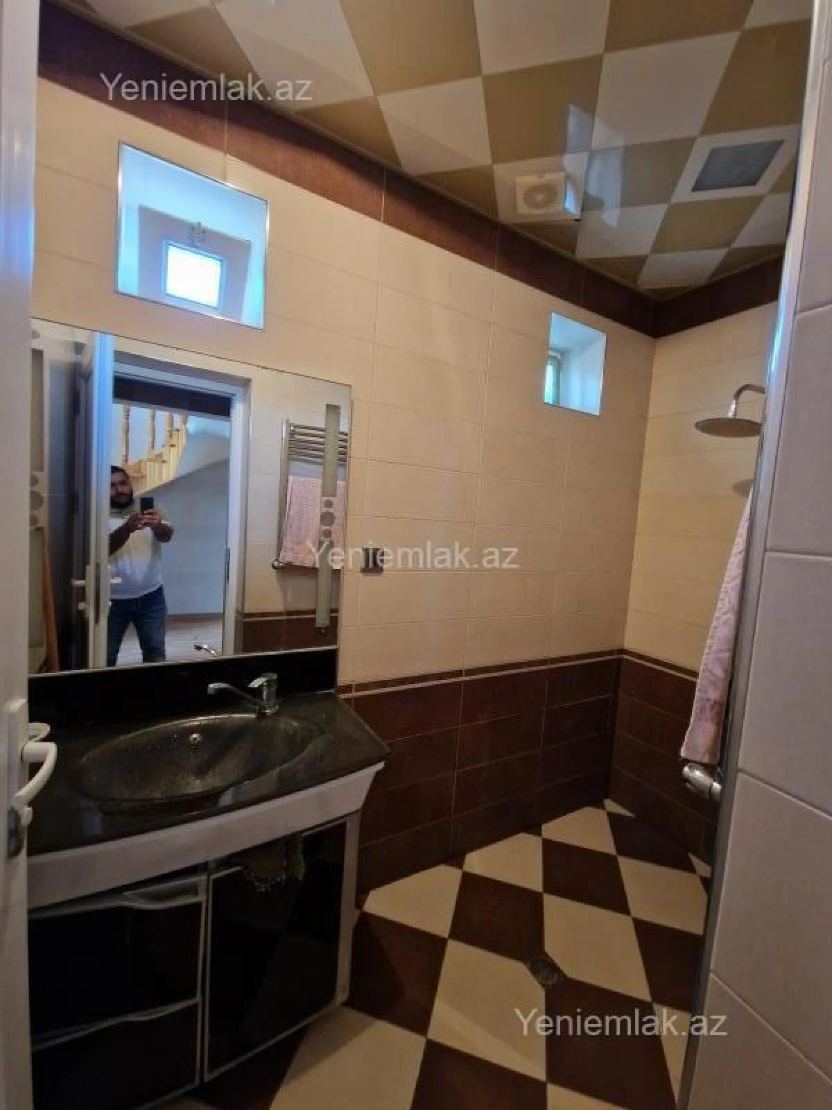 Satılır 5 otaqlı həyət evi 170 m²