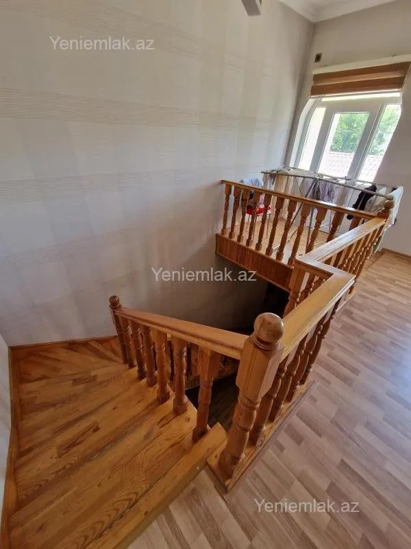 Satılır 5 otaqlı həyət evi 170 m²