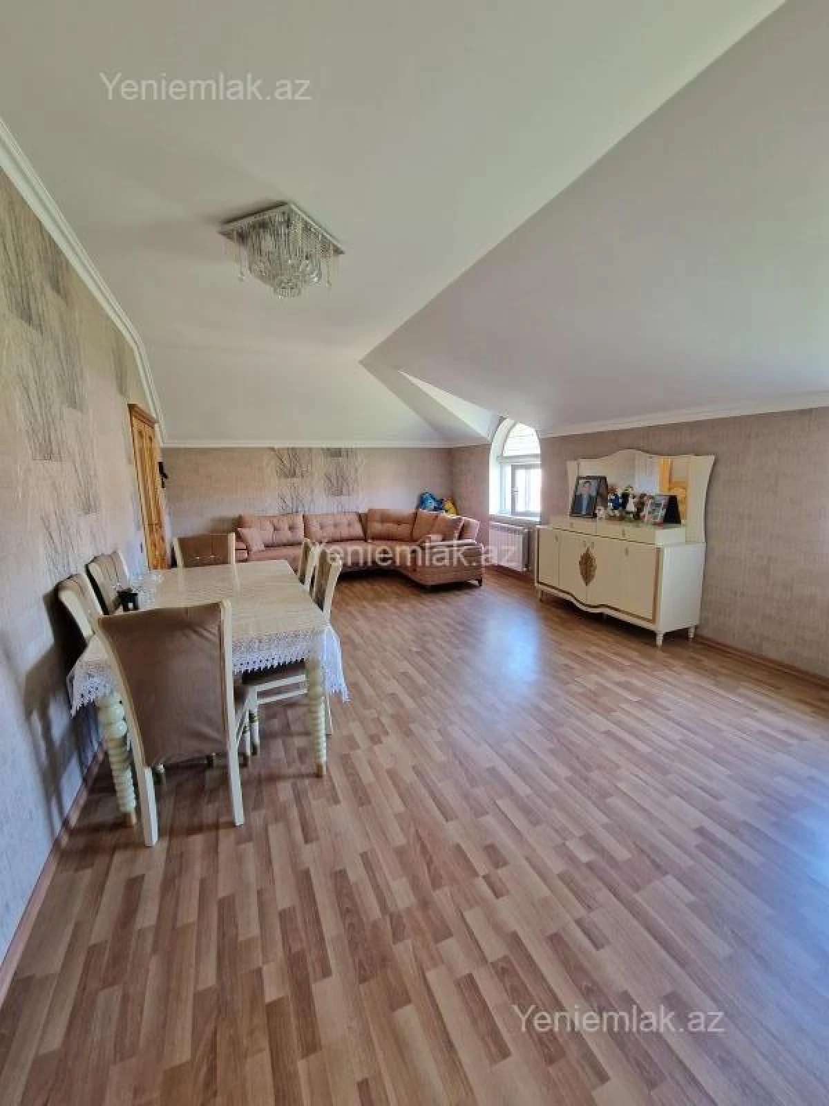 Satılır 5 otaqlı həyət evi 170 m²