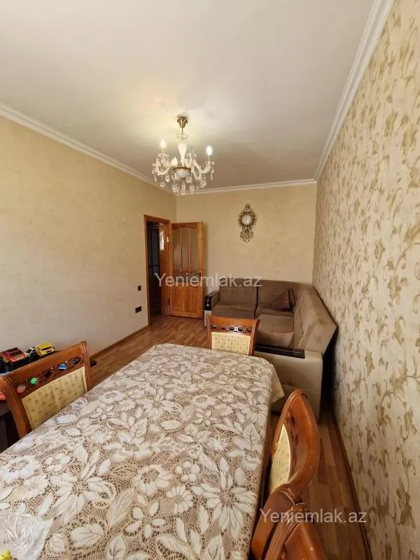 Satılır 5 otaqlı həyət evi 170 m²