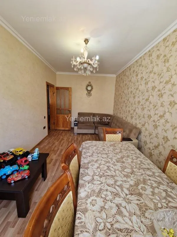Satılır 5 otaqlı həyət evi 170 m²