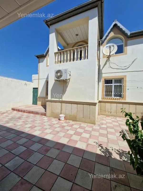 Satılır 5 otaqlı həyət evi 170 m²