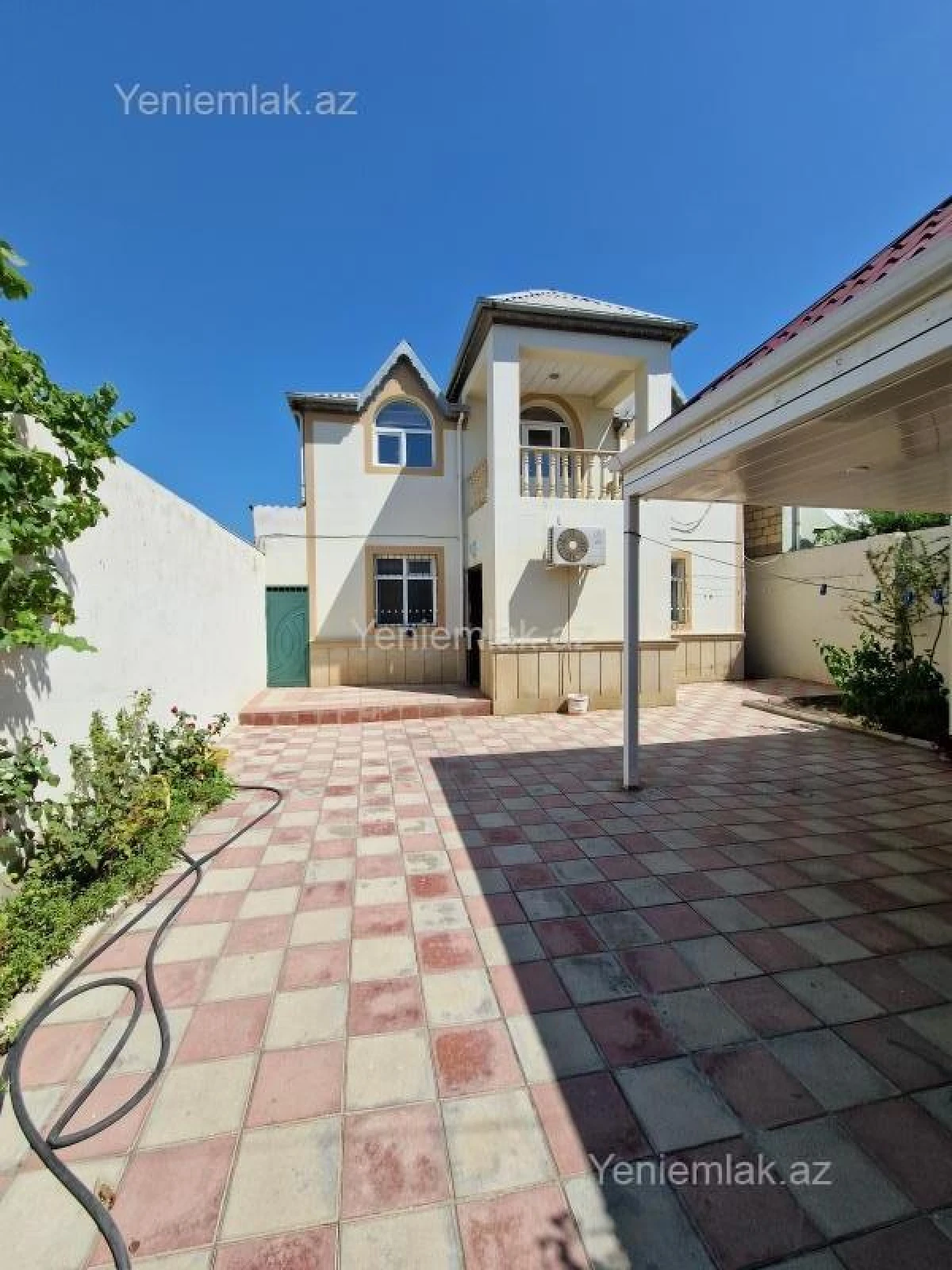 Satılır 5 otaqlı həyət evi 170 m²