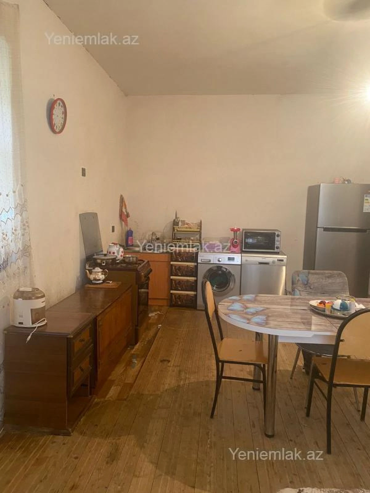 Satılır 4 otaqlı həyət evi 250 m²