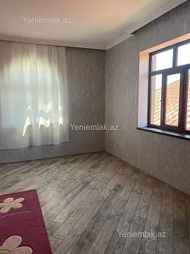 Satılır 4 otaqlı həyət evi 250 m²
