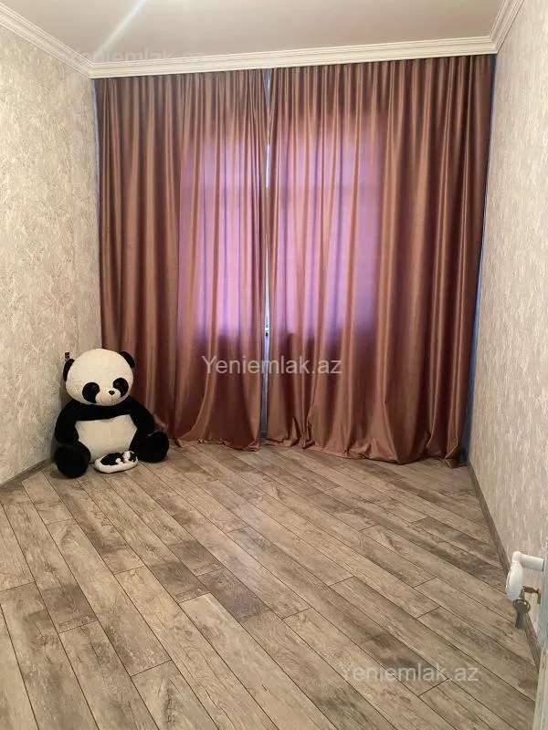 Satılır 4 otaqlı həyət evi 250 m²