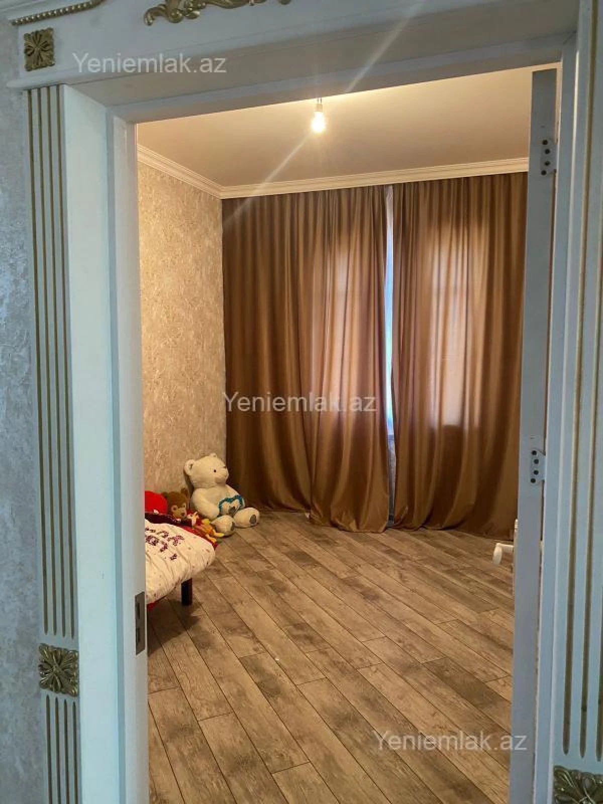 Satılır 4 otaqlı həyət evi 250 m²