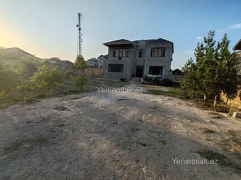 Satılır 6 otaqlı həyət evi 340 m²