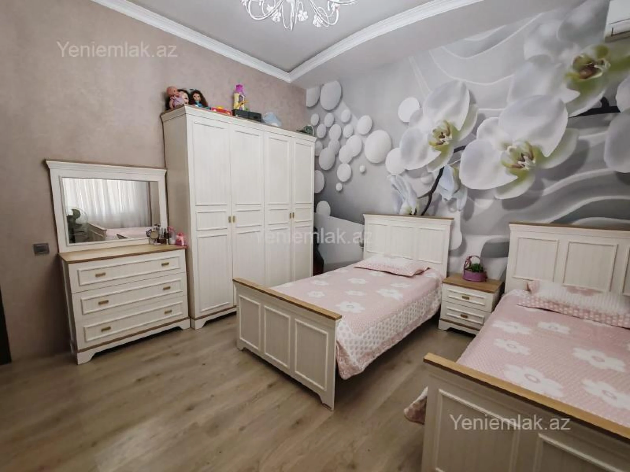 Satılır 6 otaqlı həyət evi 340 m²