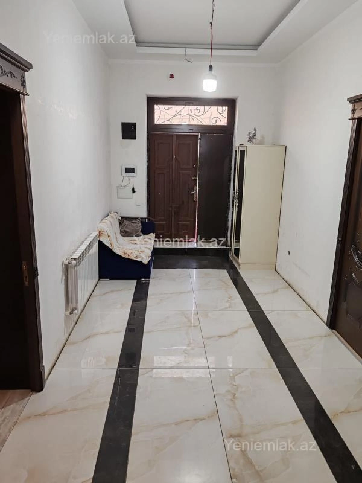 Satılır 6 otaqlı həyət evi 340 m²