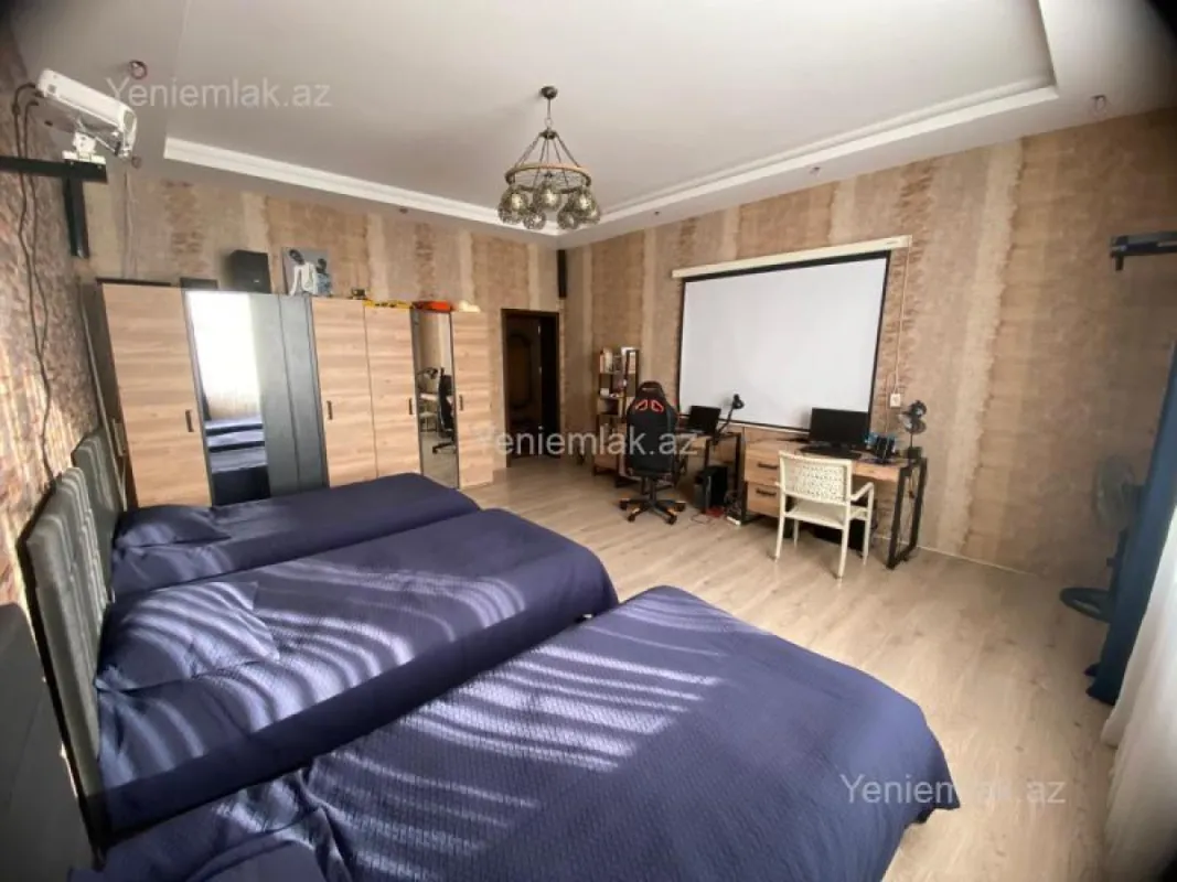 Satılır 6 otaqlı həyət evi 340 m²