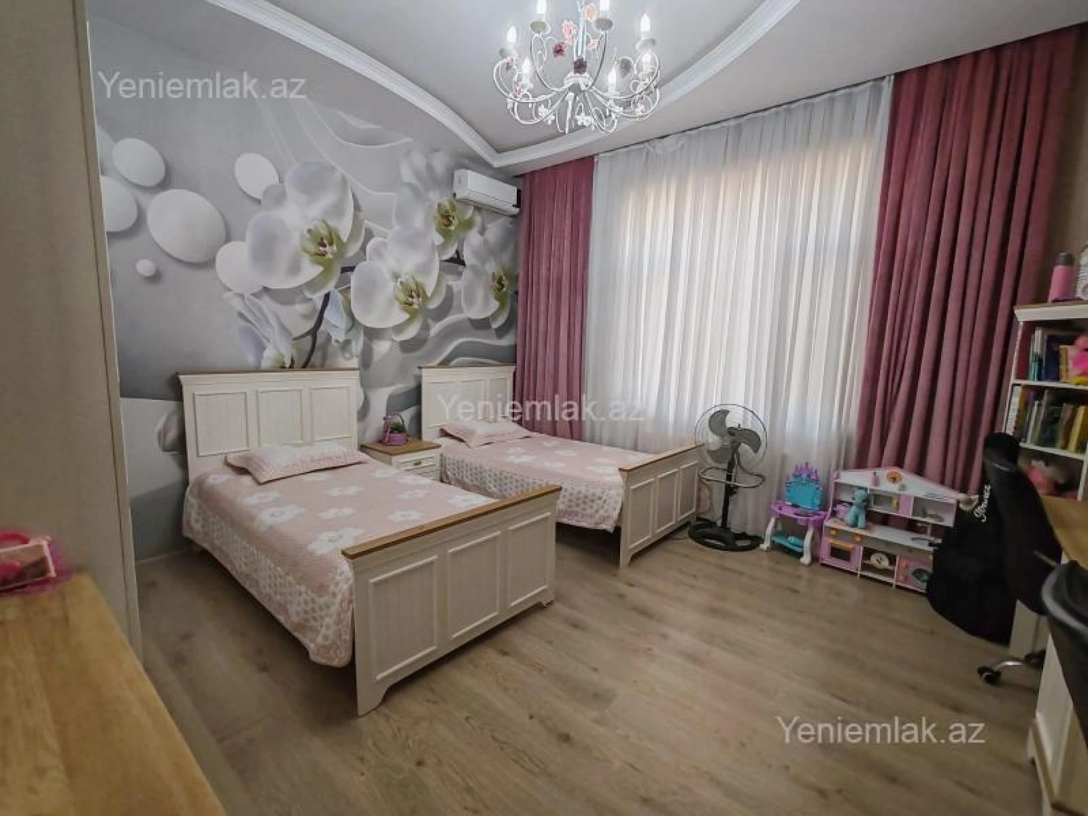Satılır 6 otaqlı həyət evi 340 m²