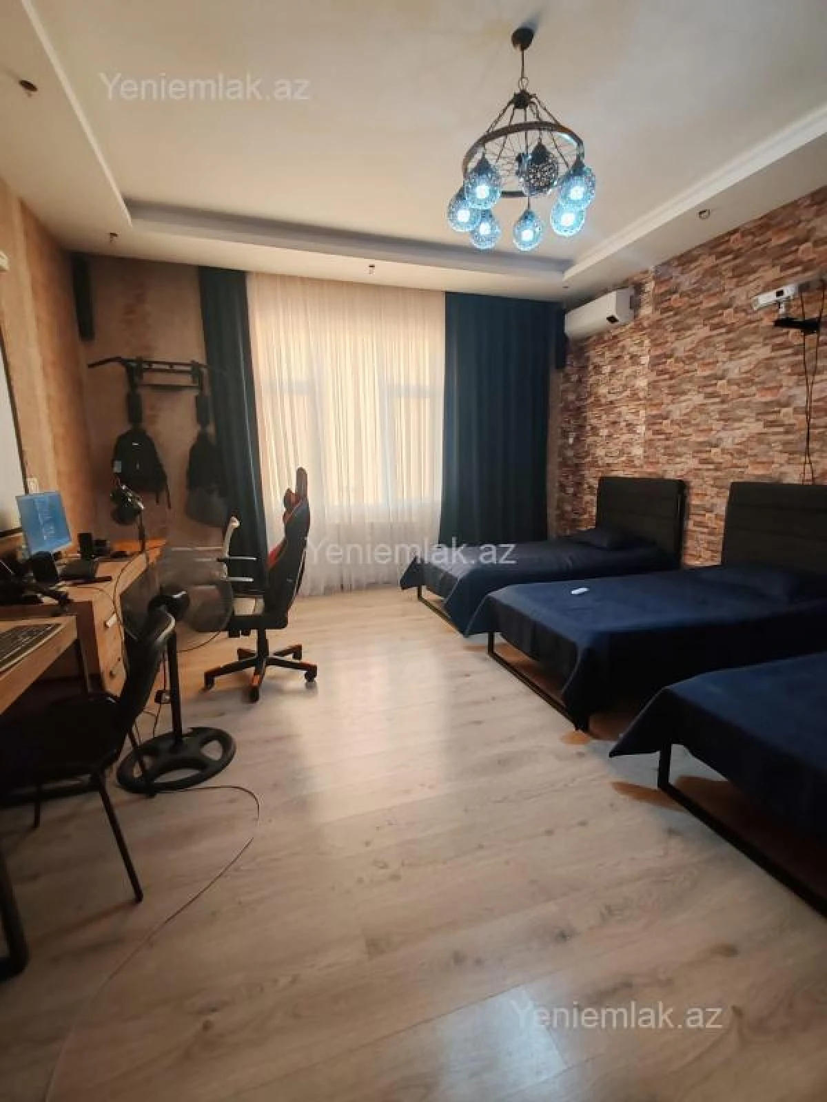 Satılır 6 otaqlı həyət evi 340 m²