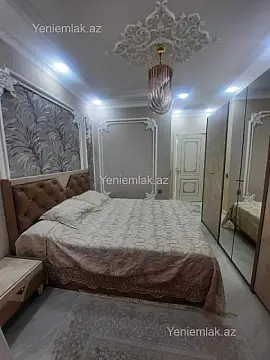 Satılır 5 otaqlı köhnə tikili 130 m²