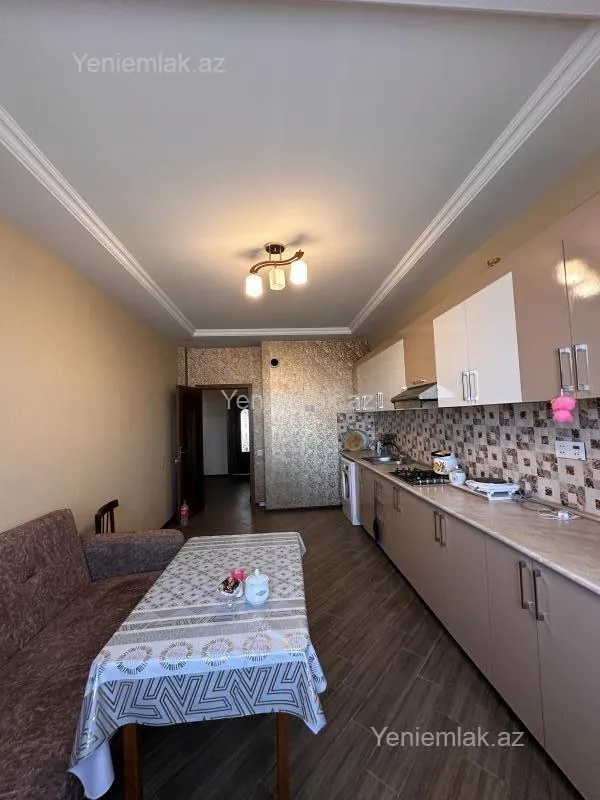 Satılır 3 otaqlı yeni tikili 80 m²