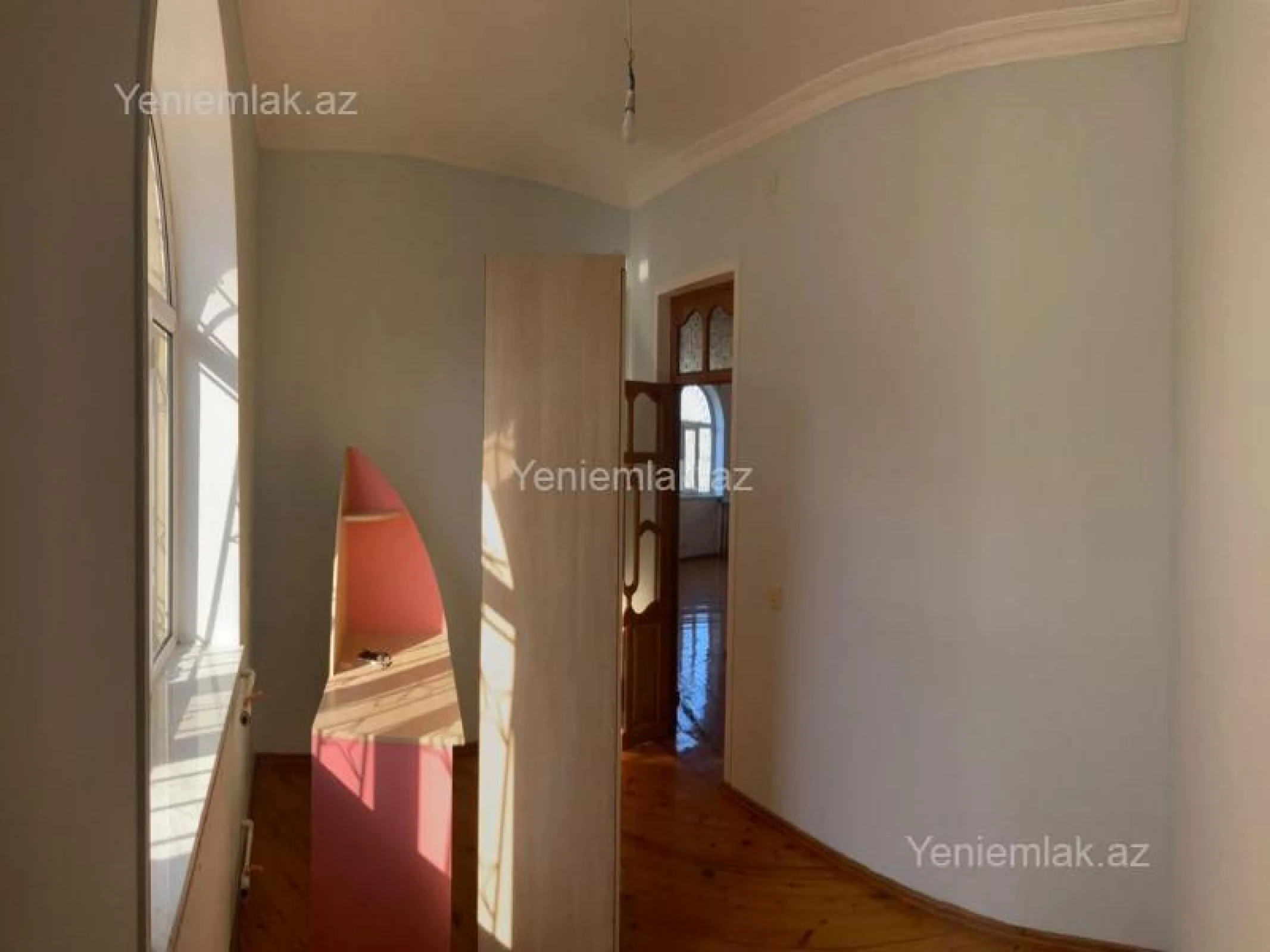 Satılır 6 otaqlı həyət evi 260 m²