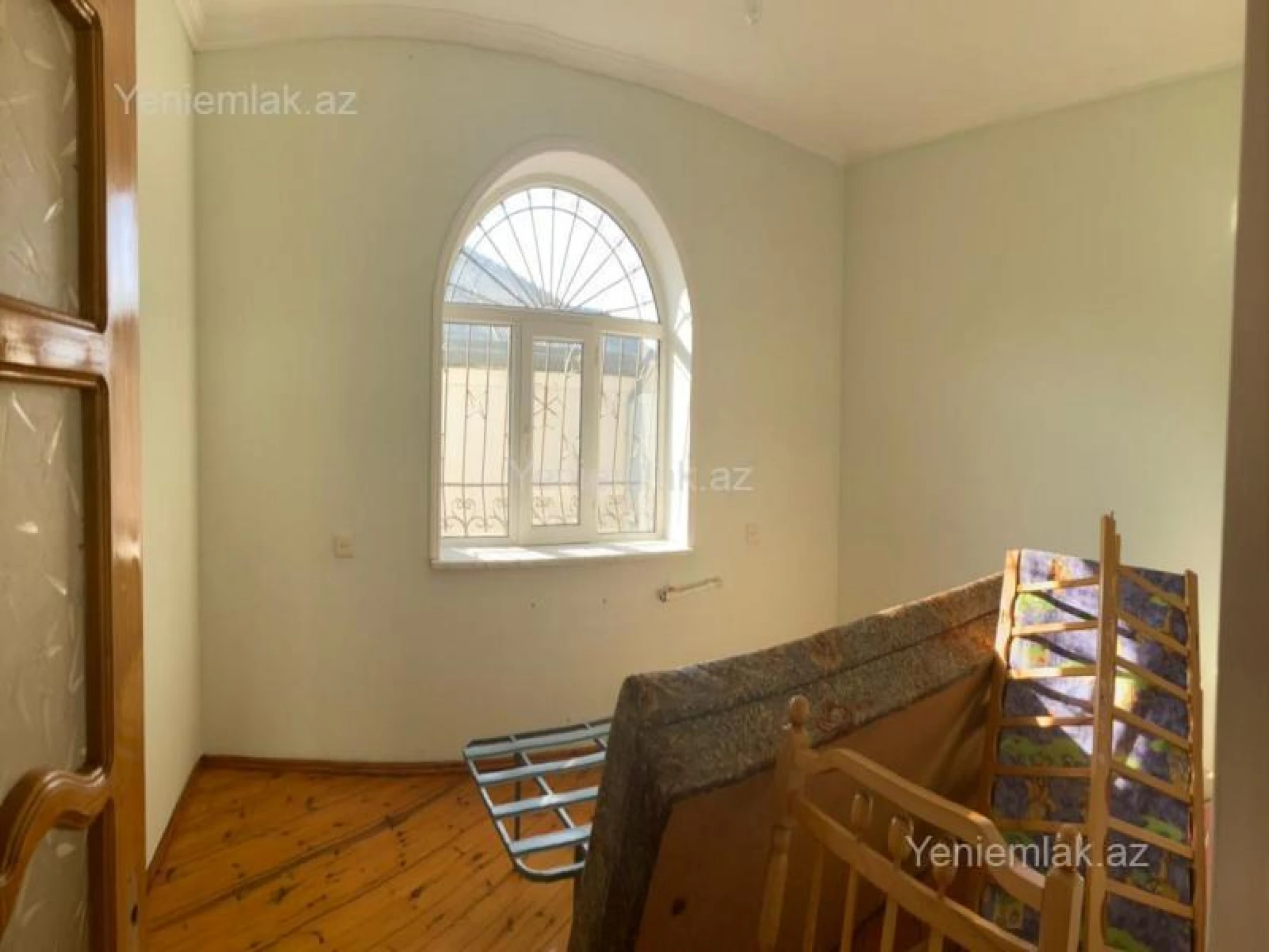 Satılır 6 otaqlı həyət evi 260 m²