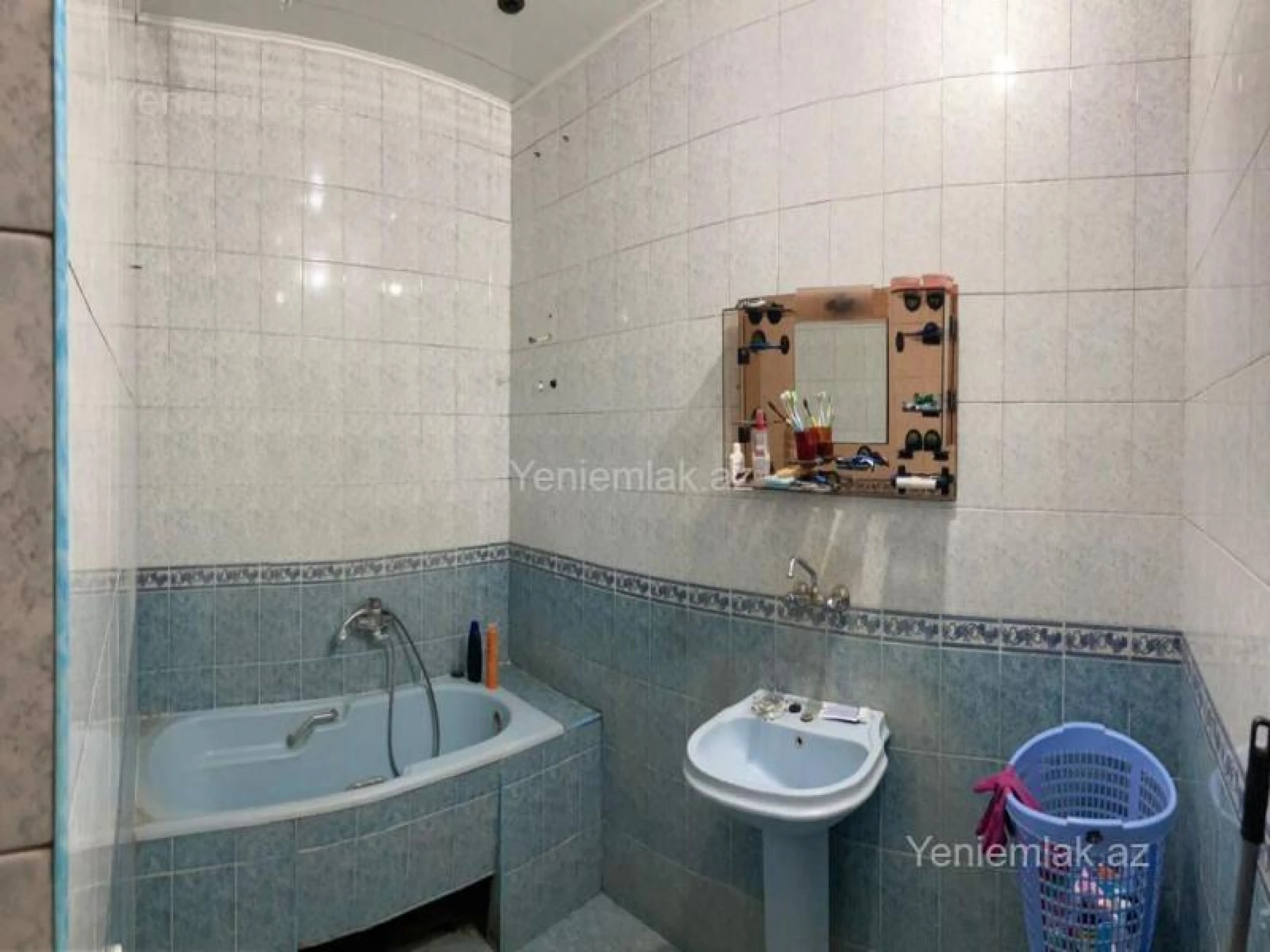 Satılır 6 otaqlı həyət evi 260 m²