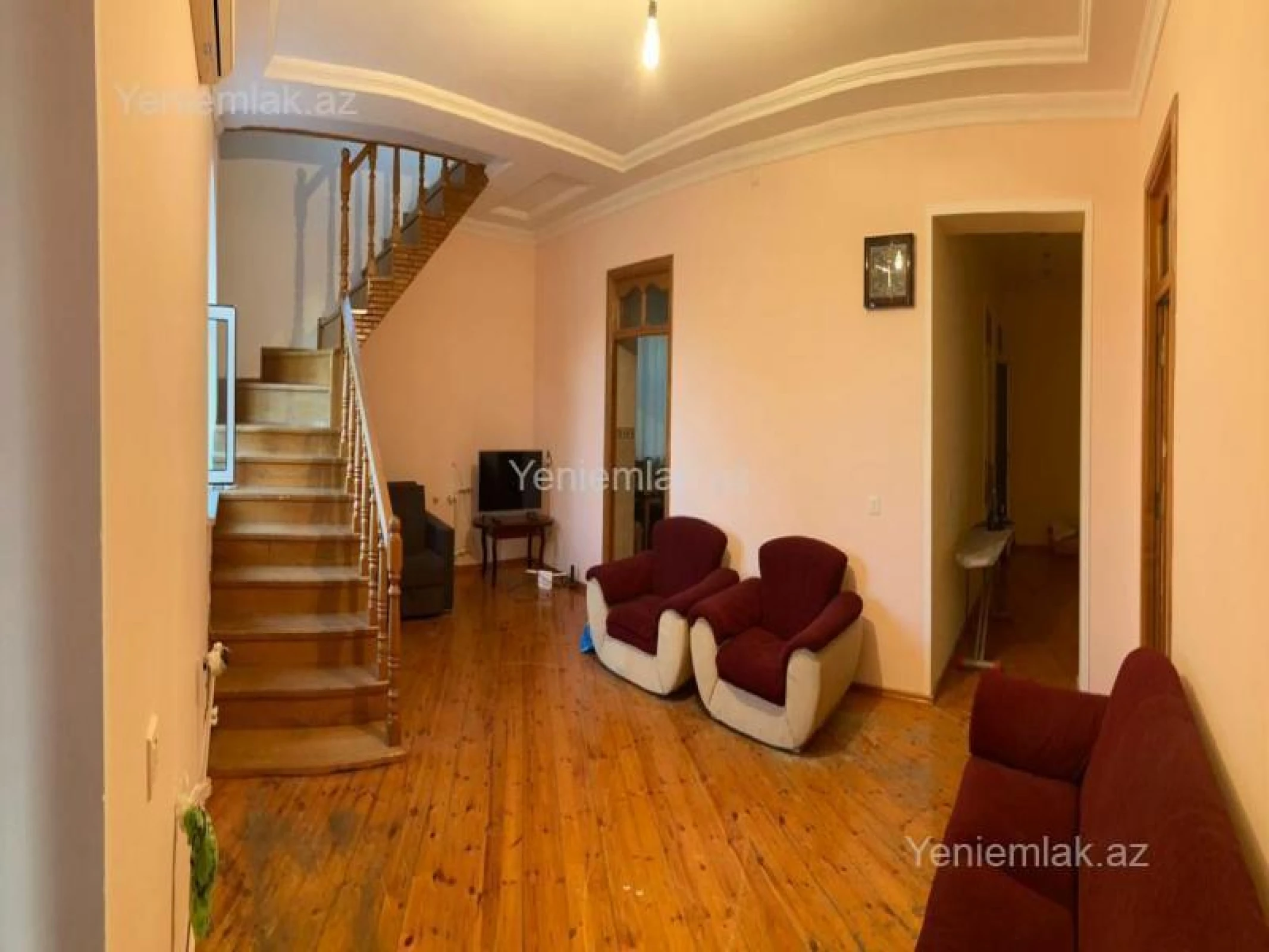 Satılır 6 otaqlı həyət evi 260 m²