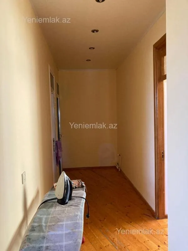 Satılır 6 otaqlı həyət evi 260 m²