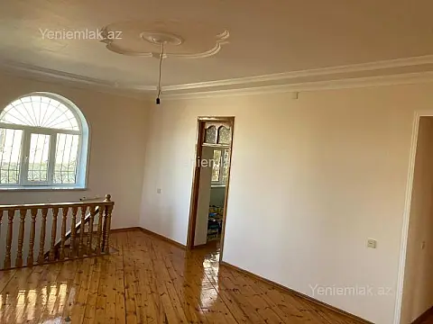 Satılır 6 otaqlı həyət evi 260 m²