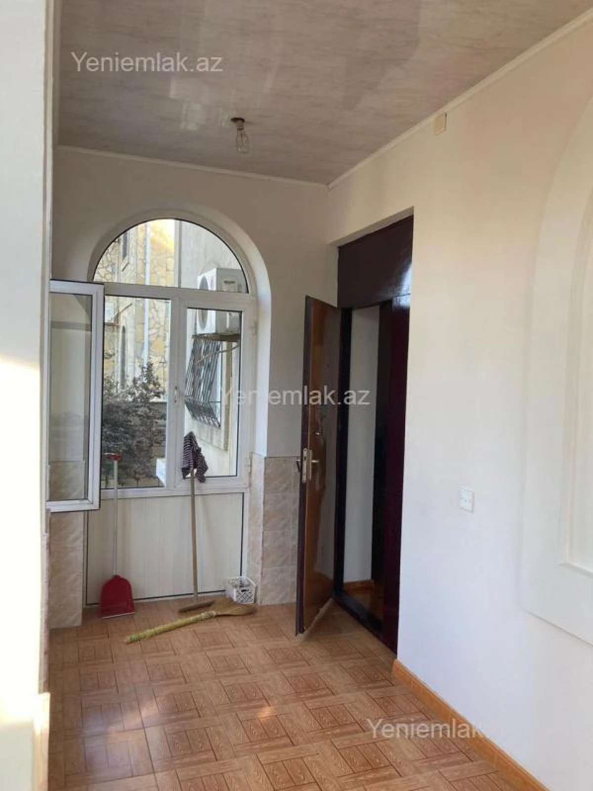 Satılır 6 otaqlı həyət evi 260 m²