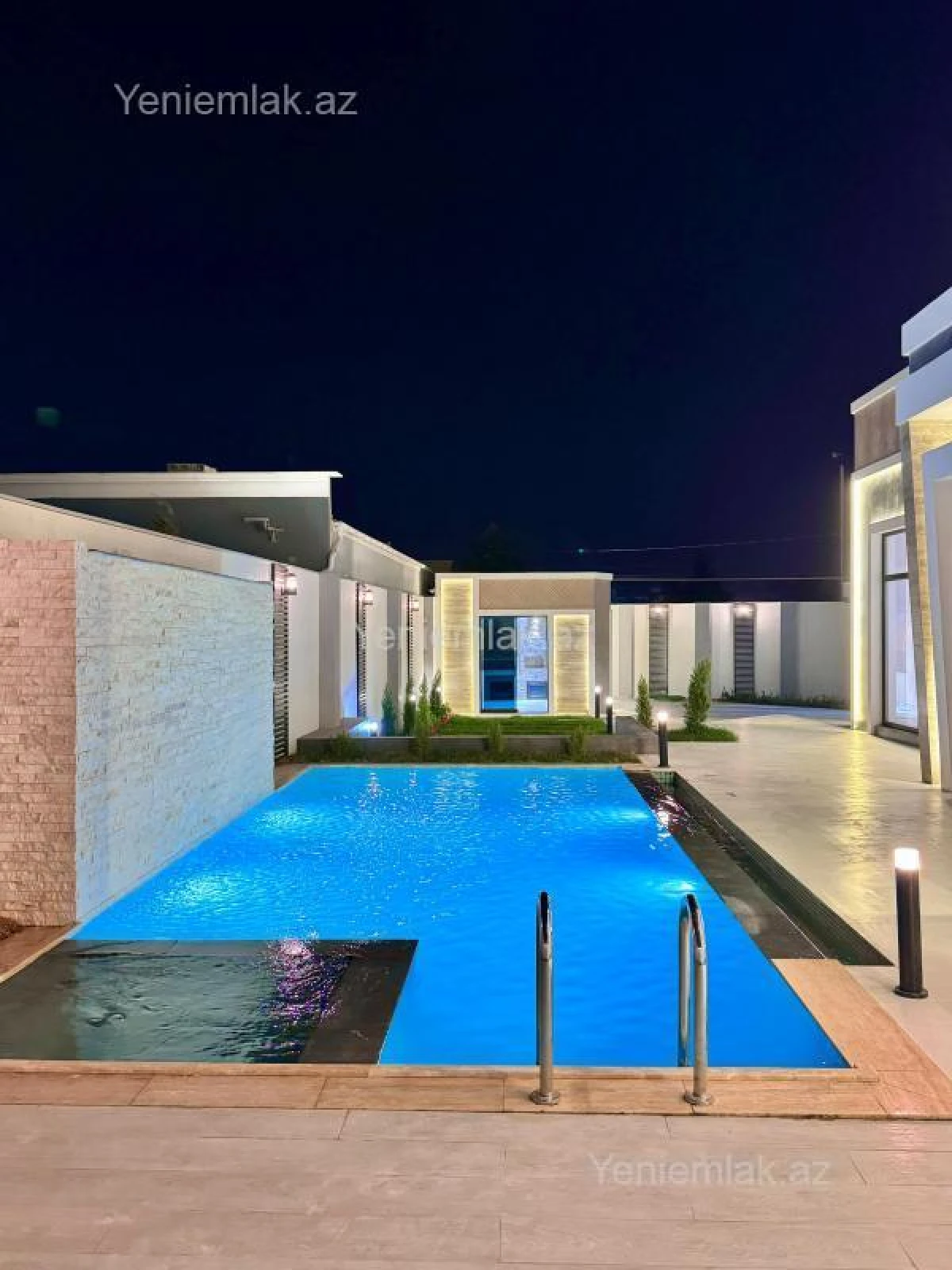 Satılır 5 otaqlı həyət evi 200 m²