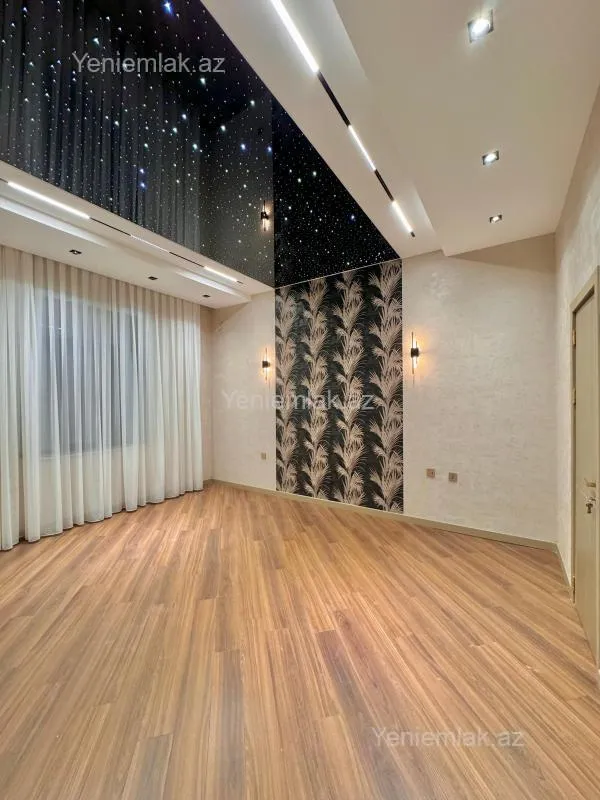 Satılır 5 otaqlı həyət evi 200 m²