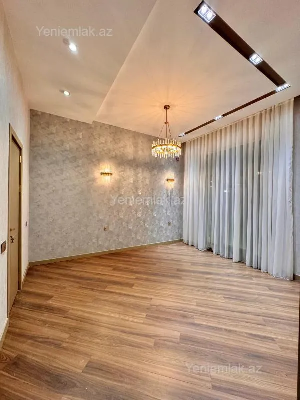 Satılır 5 otaqlı həyət evi 200 m²