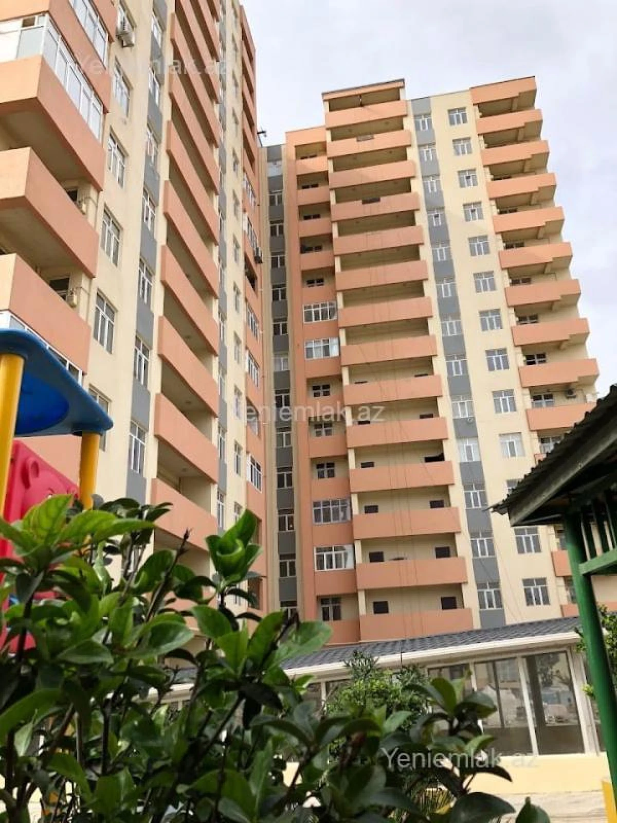 Satılır 3 otaqlı yeni tikili 94 m²