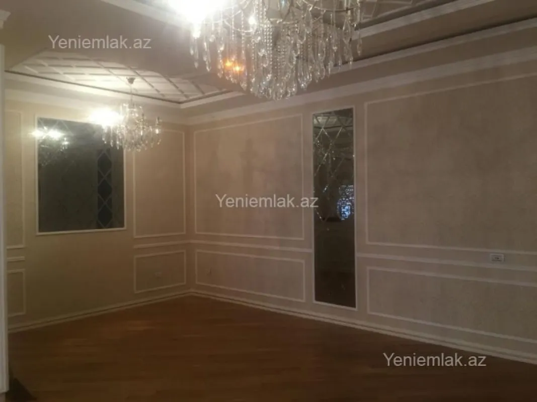Satılır 7 otaqlı həyət evi 672 m²