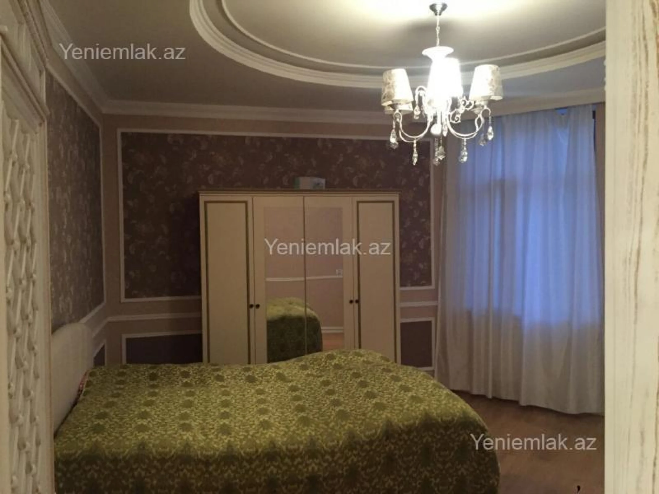 Satılır 7 otaqlı həyət evi 672 m²