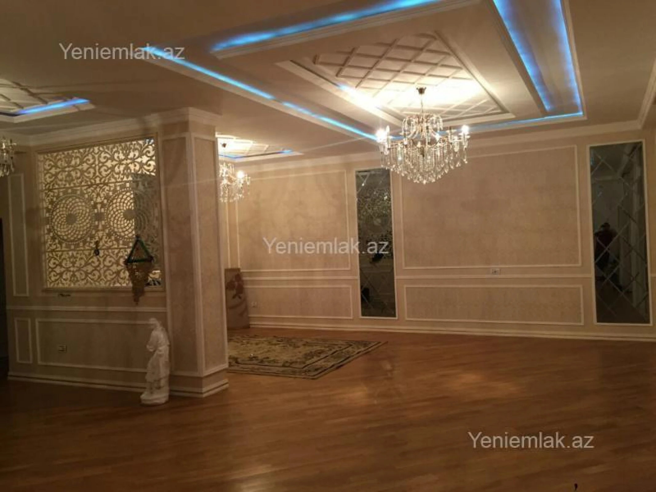 Satılır 7 otaqlı həyət evi 672 m²