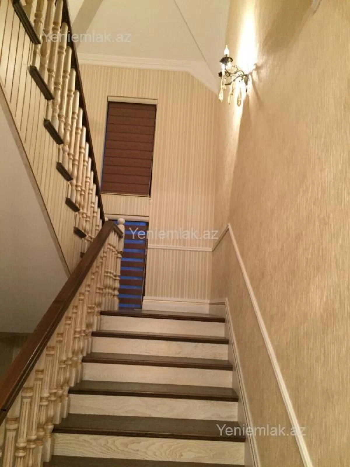 Satılır 7 otaqlı həyət evi 672 m²