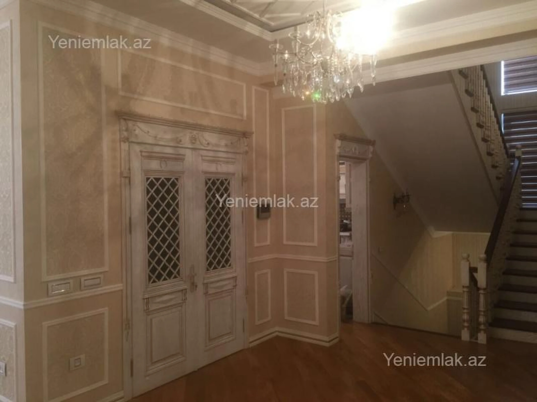 Satılır 7 otaqlı həyət evi 672 m²