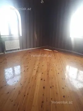 Satılır 6 otaqlı həyət evi 350 m²