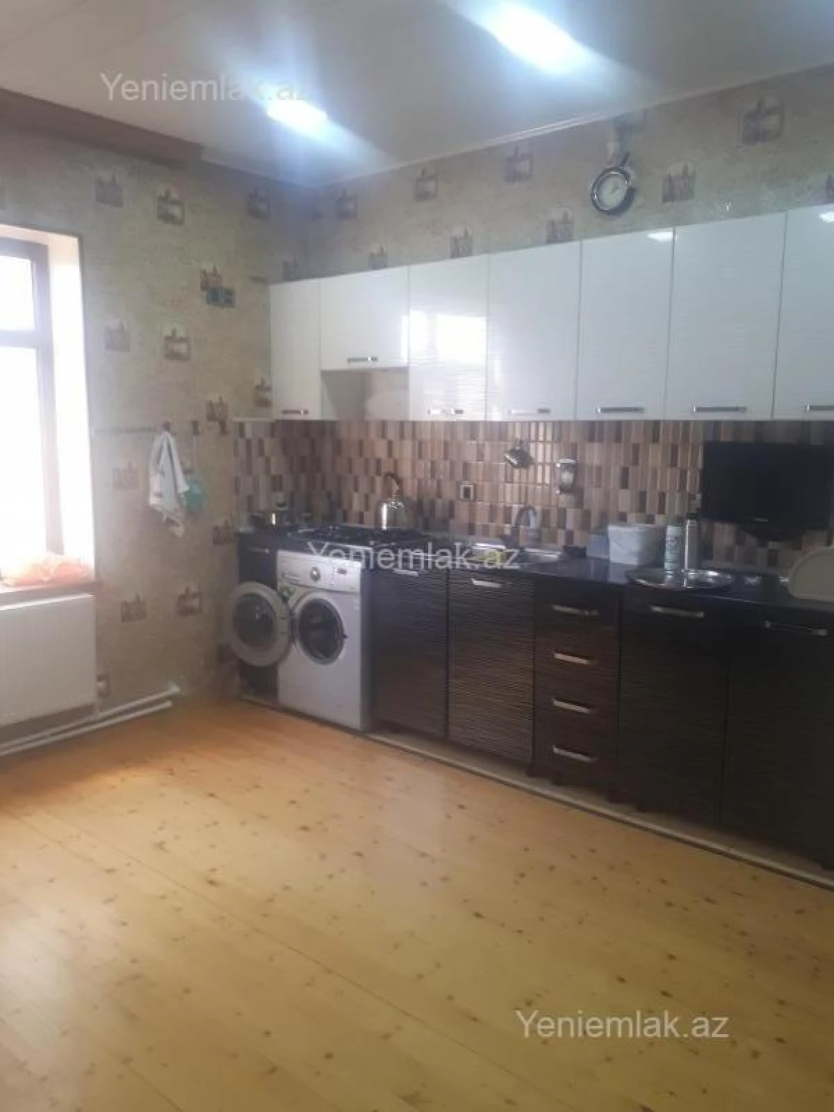 Satılır 6 otaqlı həyət evi 350 m²