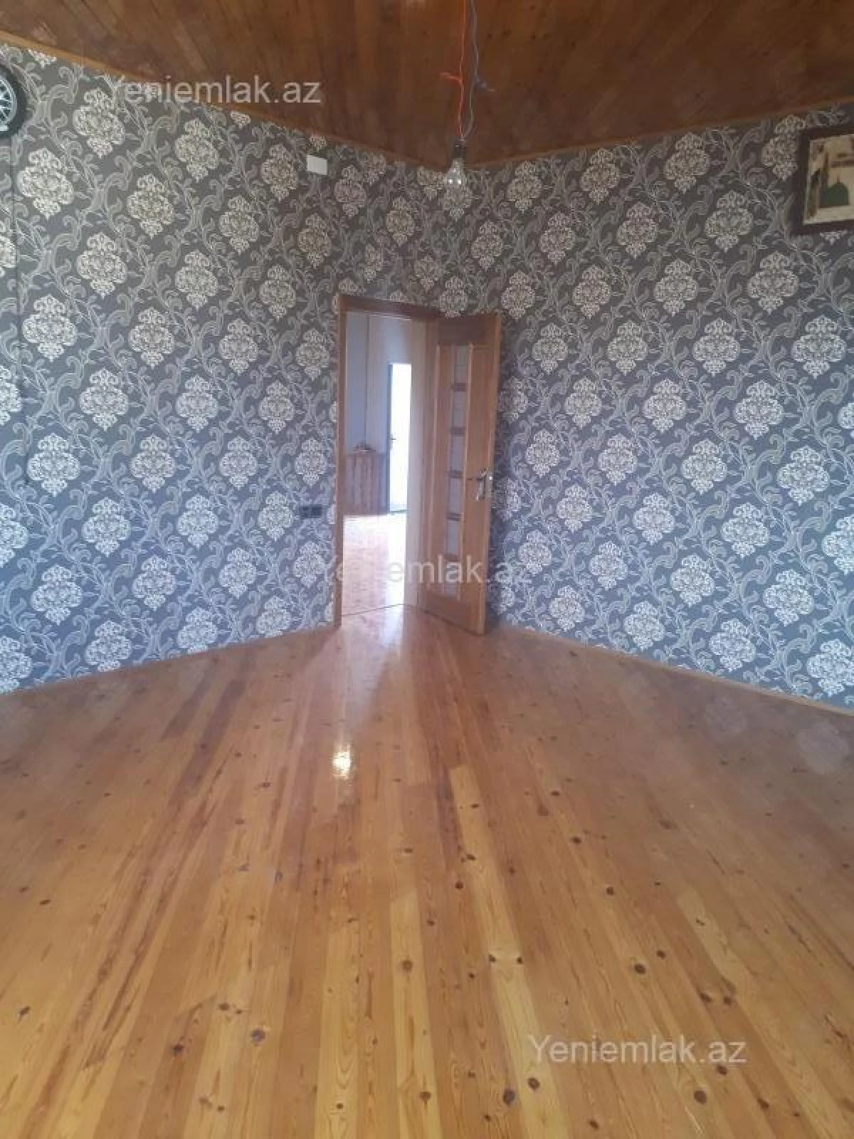 Satılır 6 otaqlı həyət evi 350 m²