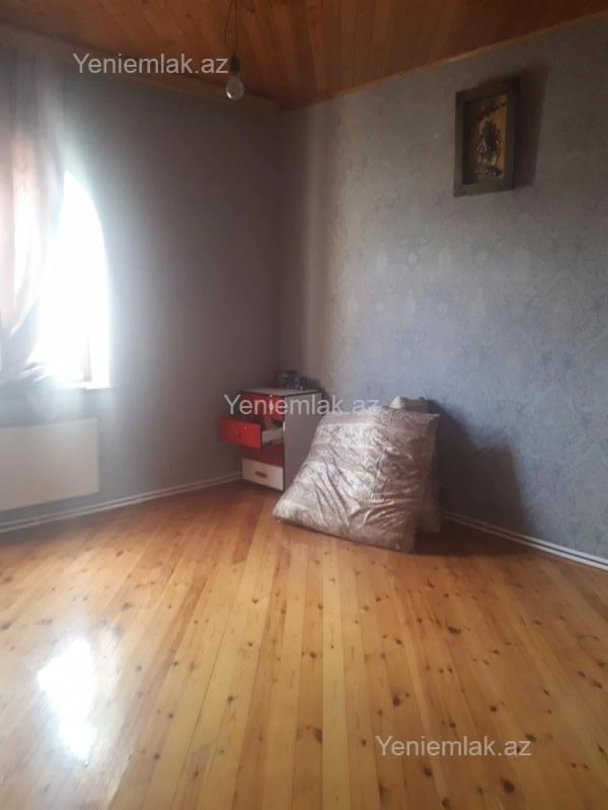 Satılır 6 otaqlı həyət evi 350 m²