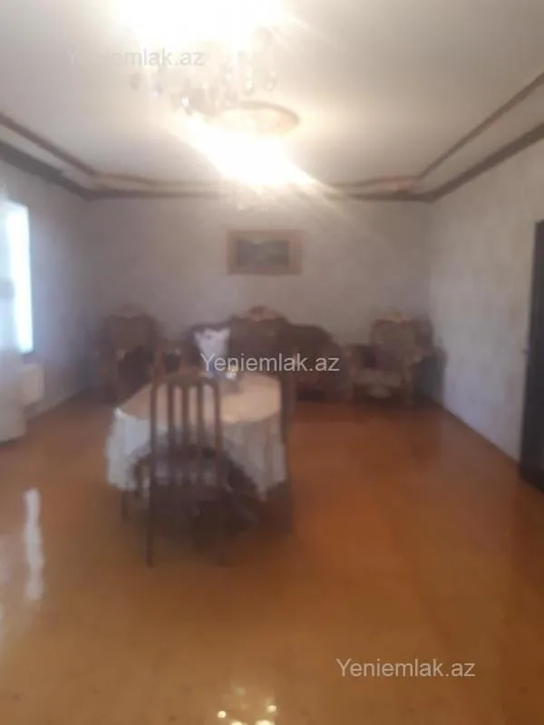Satılır 6 otaqlı həyət evi 350 m²