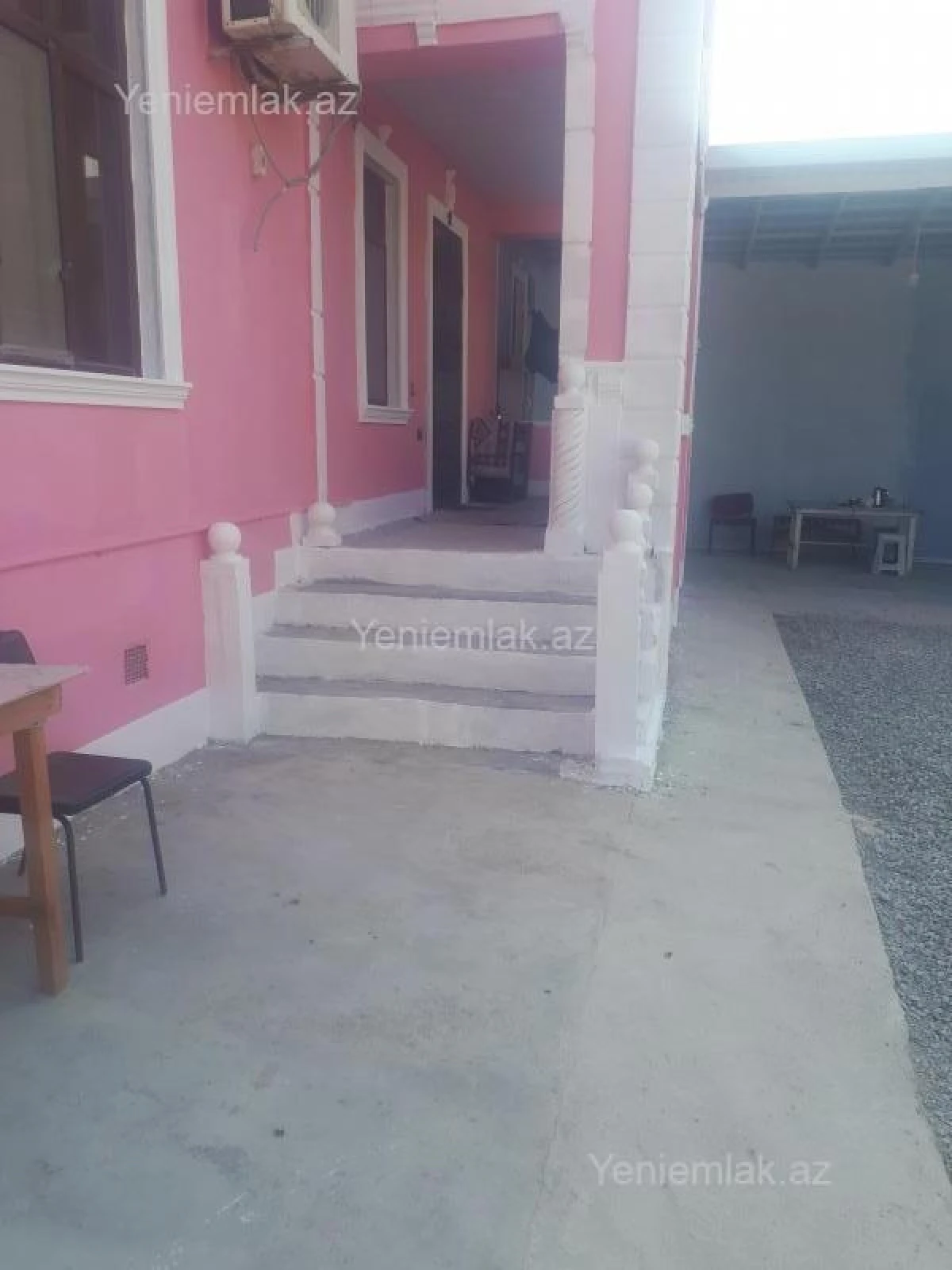 Satılır 6 otaqlı həyət evi 350 m²