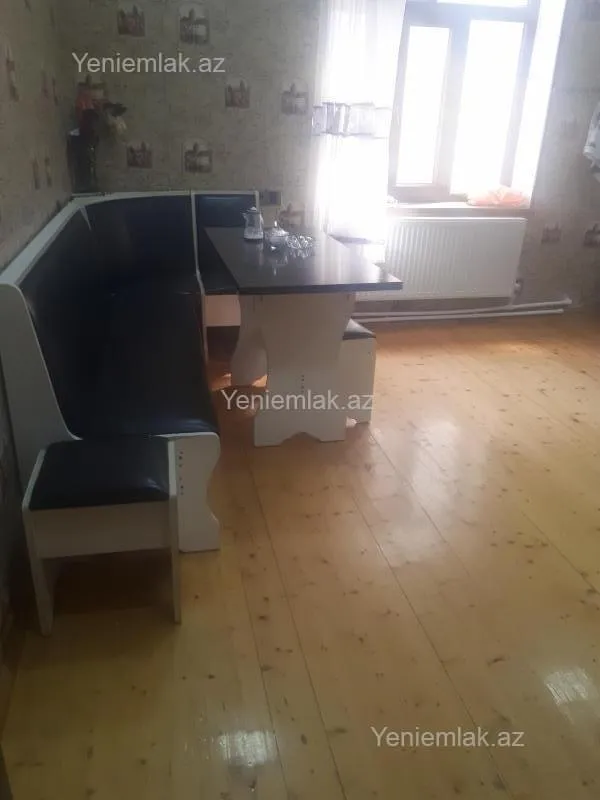 Satılır 6 otaqlı həyət evi 350 m²