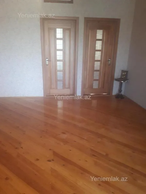 Satılır 6 otaqlı həyət evi 350 m²