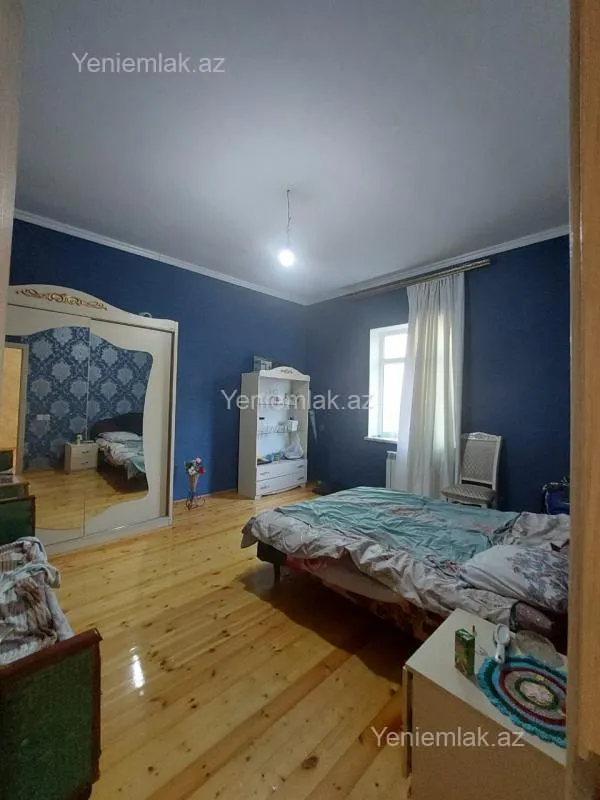Satılır 6 otaqlı həyət evi 190 m²