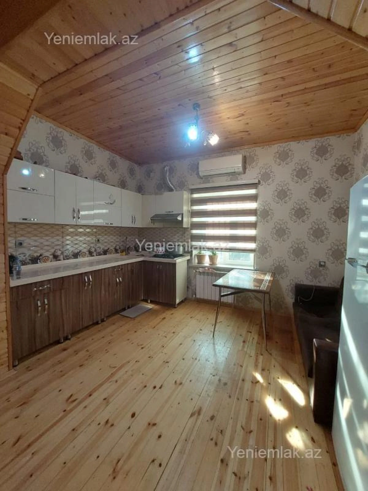 Satılır 6 otaqlı həyət evi 190 m²