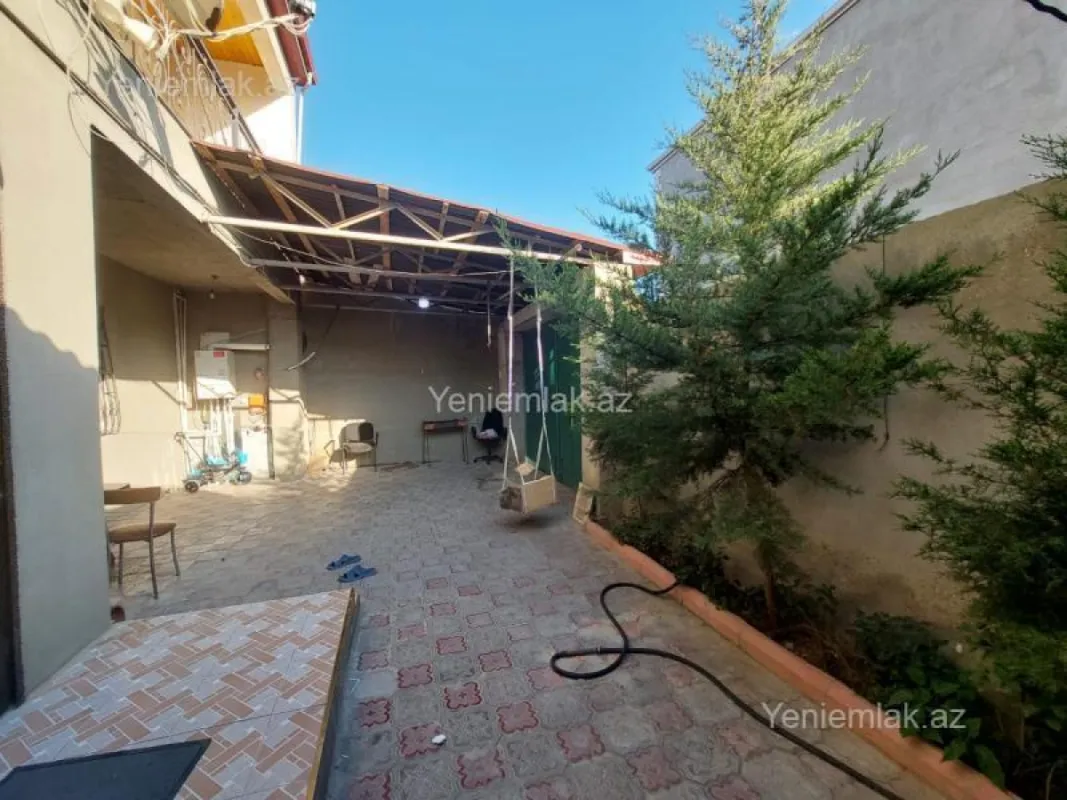 Satılır 6 otaqlı həyət evi 190 m²
