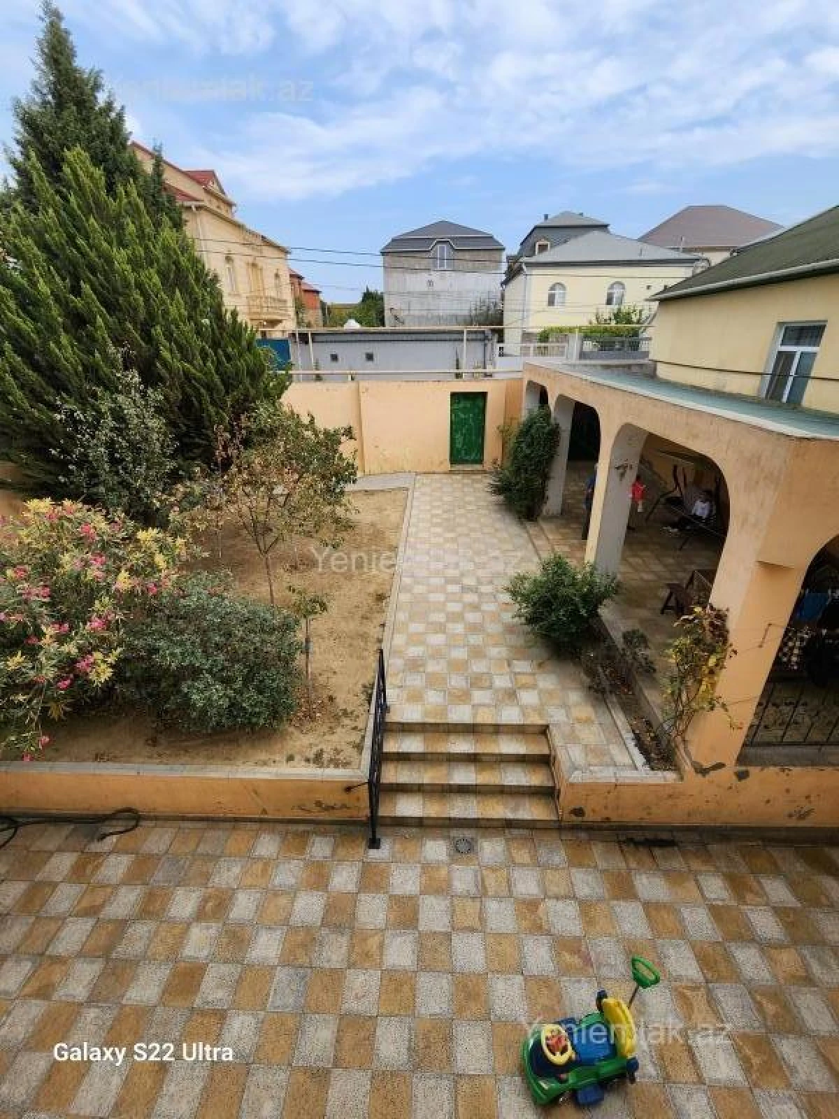 Satılır 7 otaqlı həyət evi 200 m²