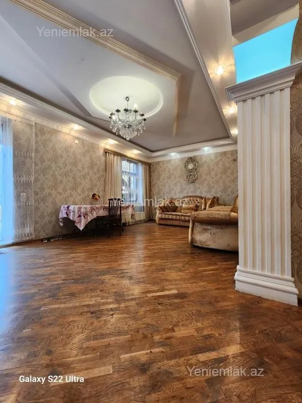 Satılır 7 otaqlı həyət evi 200 m²