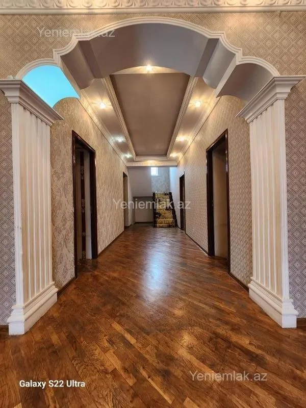 Satılır 7 otaqlı həyət evi 200 m²