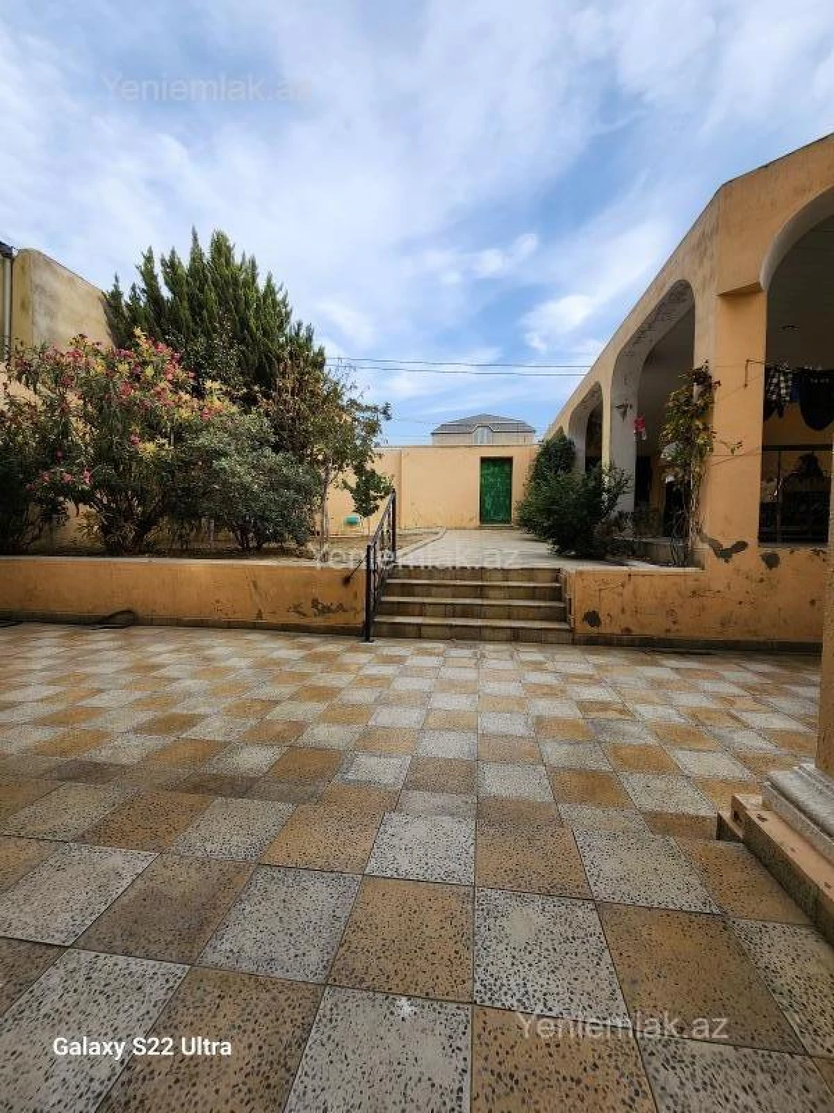 Satılır 7 otaqlı həyət evi 200 m²